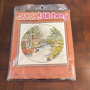 Sunset Stitchery Crewel Embroidery Kit Spring Garden Cottage 16” x 16” Vintage